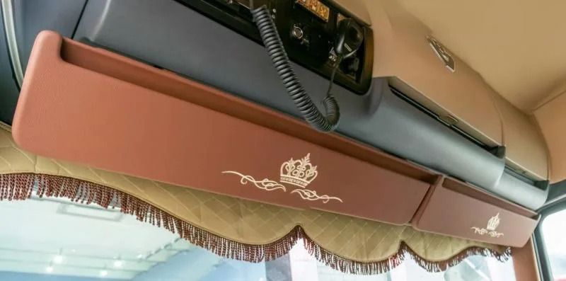 Перетяжка потолка, козырька и стоек: работа ателье VITA TRUCK